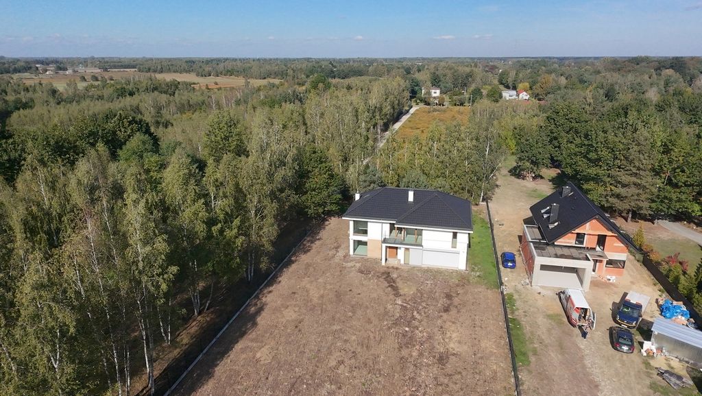 dom wolnostojący, 5 pokoi Złotokłos. Zdjęcie 24