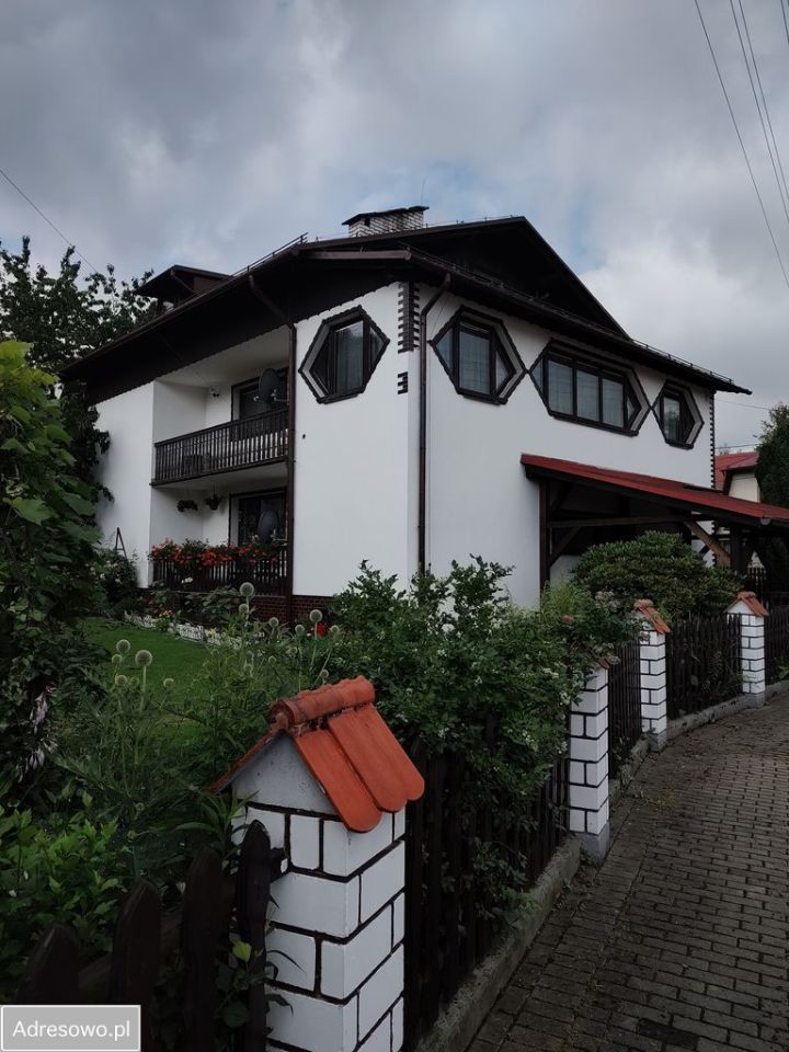 dom wolnostojący, 10 pokoi Ustroń Poniwiec, ul. Jesionowa. Zdjęcie 2
