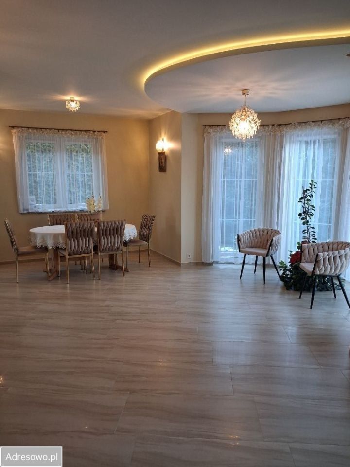 dom wolnostojący, 5 pokoi Stróża. Zdjęcie 3