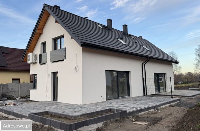 bliźniak, 4 pokoje Miłków, ul. Głębocka. Zdjęcie 1