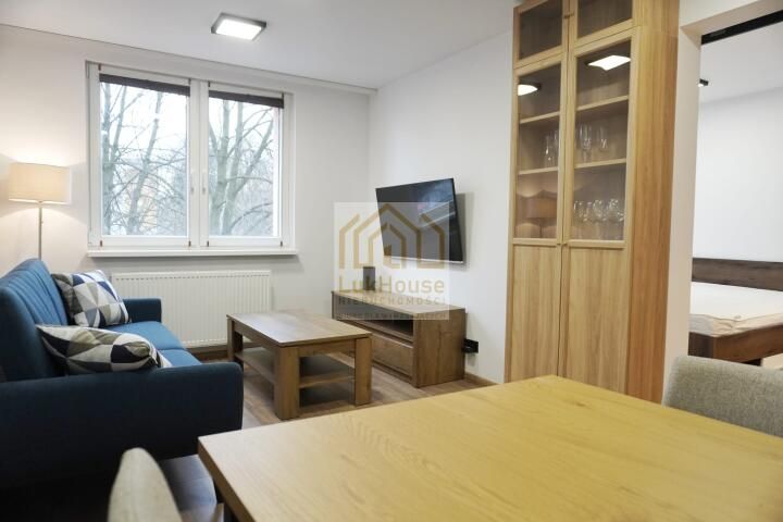 Mieszkanie 2-pokojowe Bytom, ul. Władysława Broniewskiego. Zdjęcie 1