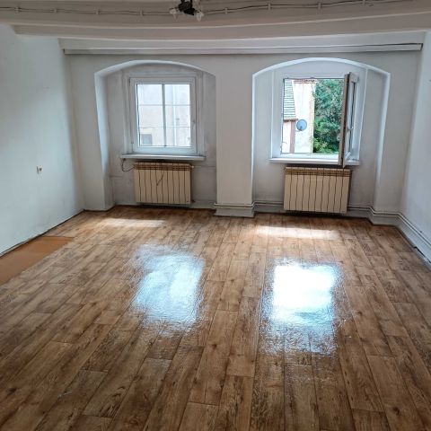 Mieszkanie 2-pokojowe Kożuchów, ul. Rynek. Zdjęcie 1
