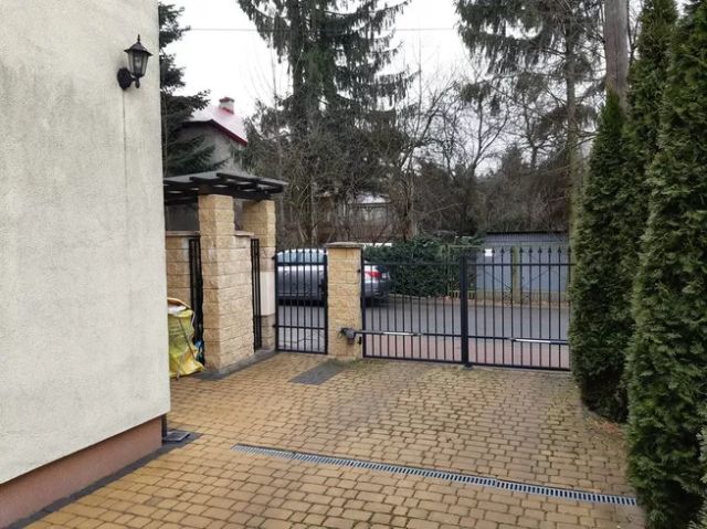 dom wolnostojący, 6 pokoi Kraków Łagiewniki, ul. Deotymy. Zdjęcie 2