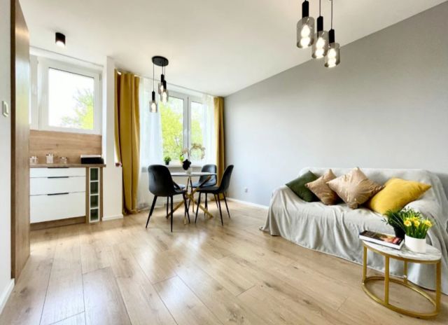 Mieszkanie 3-pokojowe Wrocław Grabiszyn, ul. Stalowowolska. Zdjęcie 1