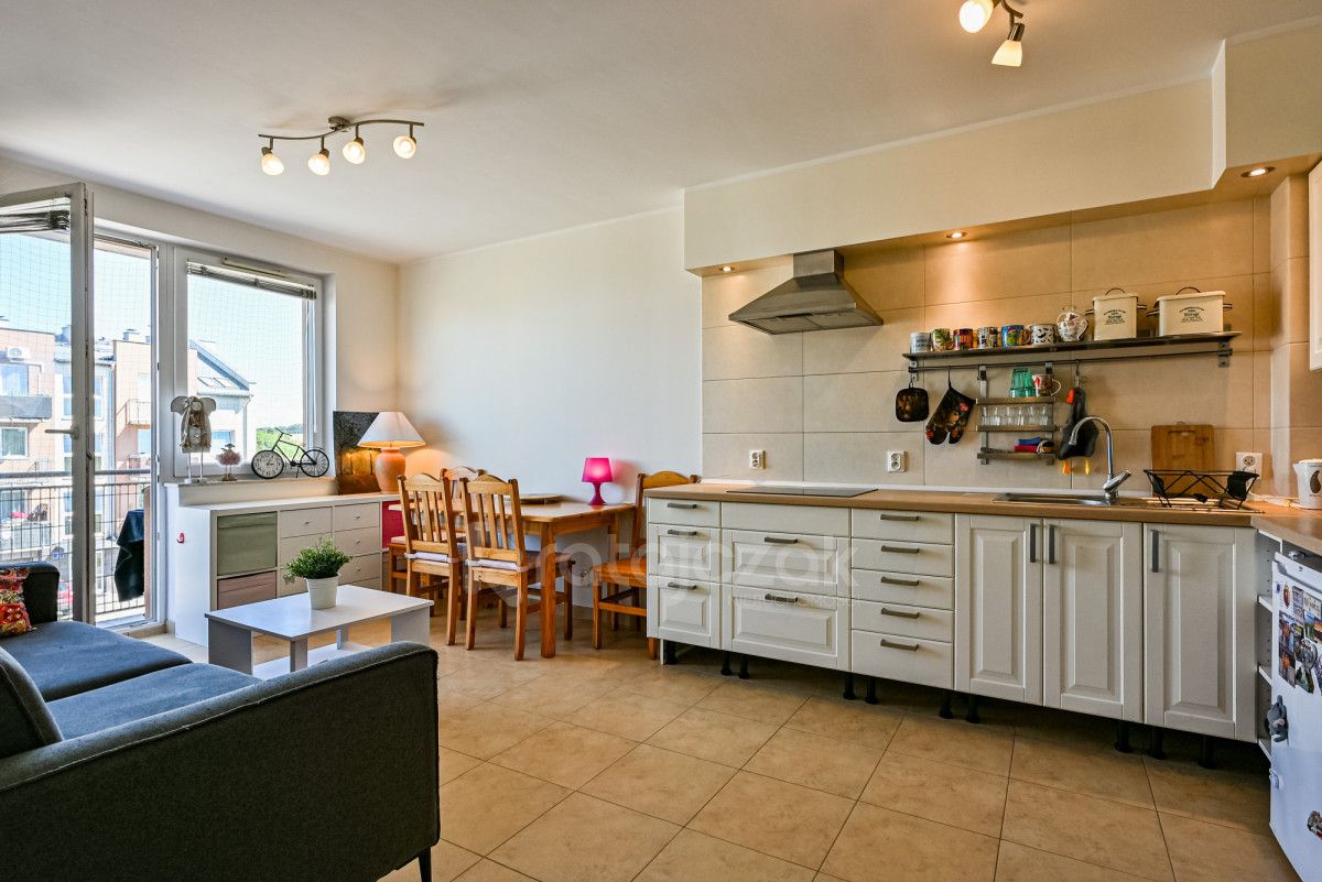 Mieszkanie 3-pokojowe Gniewino, ul. Nowa. Zdjęcie 2