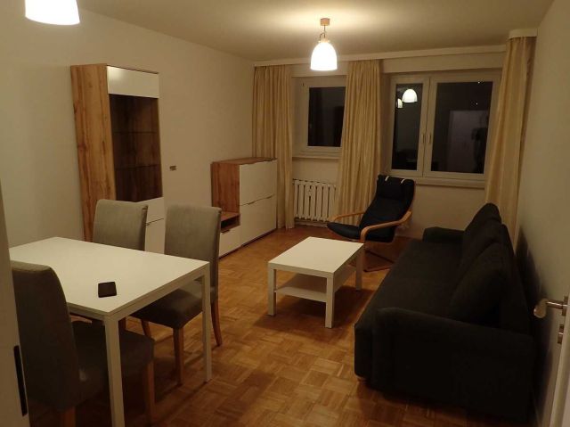 Mieszkanie 3-pokojowe Warszawa Gocław, ul. Władysława Umińskiego. Zdjęcie 1