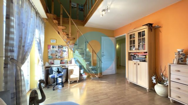 bliźniak, 5 pokoi Bilcza. Zdjęcie 16