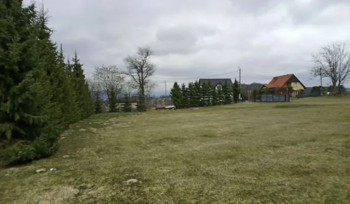 Działka budowlana Laliki