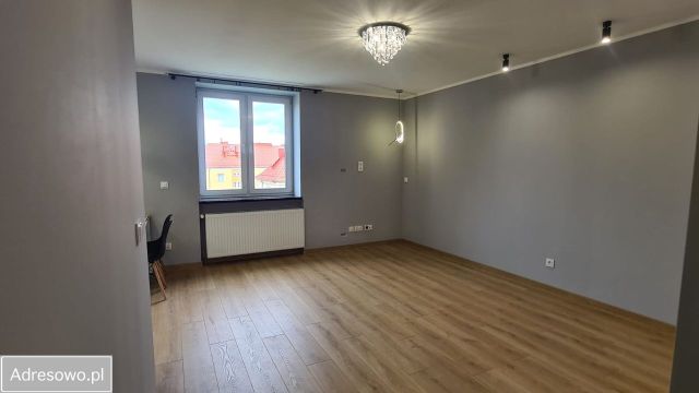 Mieszkanie 3-pokojowe Kowary. Zdjęcie 1