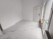 Lokal Oborniki Śląskie Centrum, ul. Marii Skłodowskiej-Curie. Zdjęcie 2