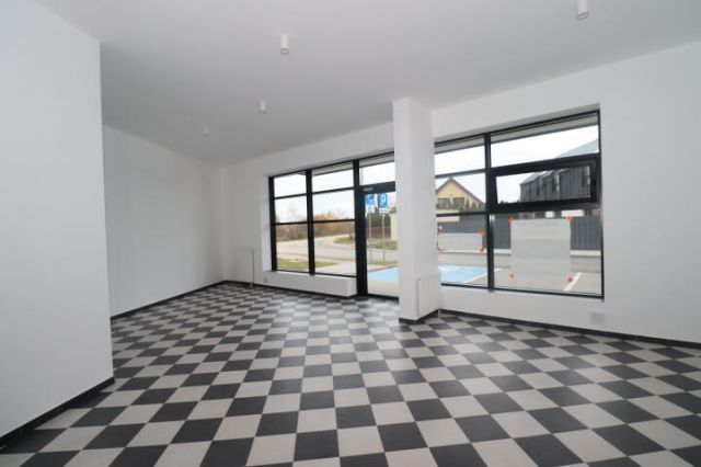 Lokal Ostrołęka Pomian, ul. Żniwna. Zdjęcie 3