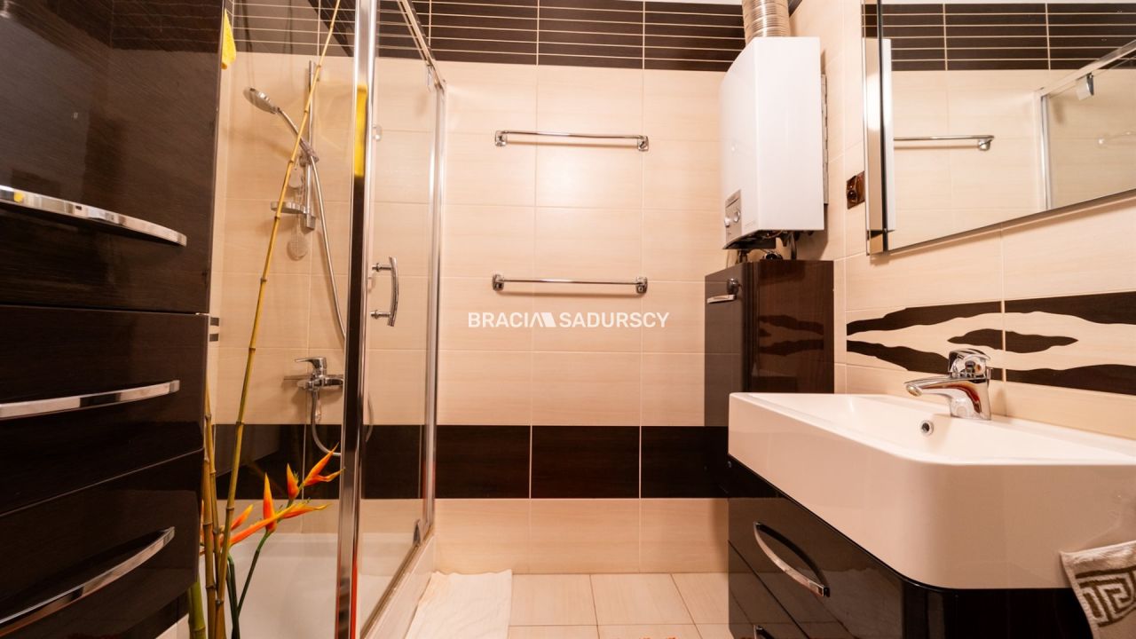 dom szeregowy, 6 pokoi Kraków Olsza, ul. Ludwika Idzikowskiego. Zdjęcie 10