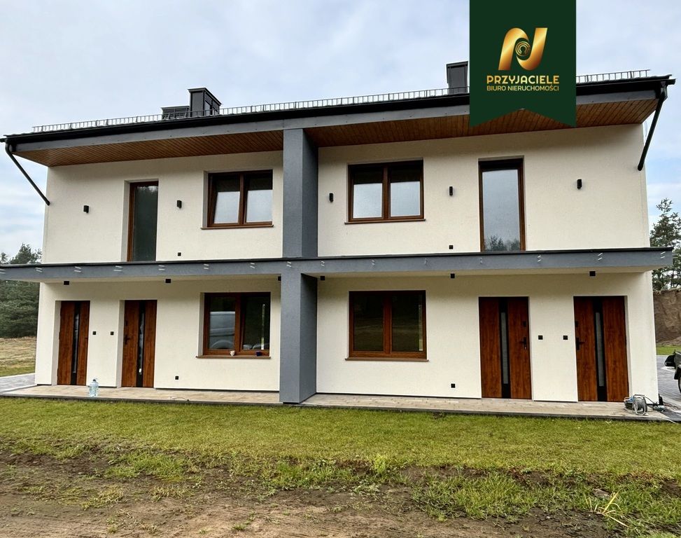 bliźniak, 5 pokoi Stężyca. Zdjęcie 2