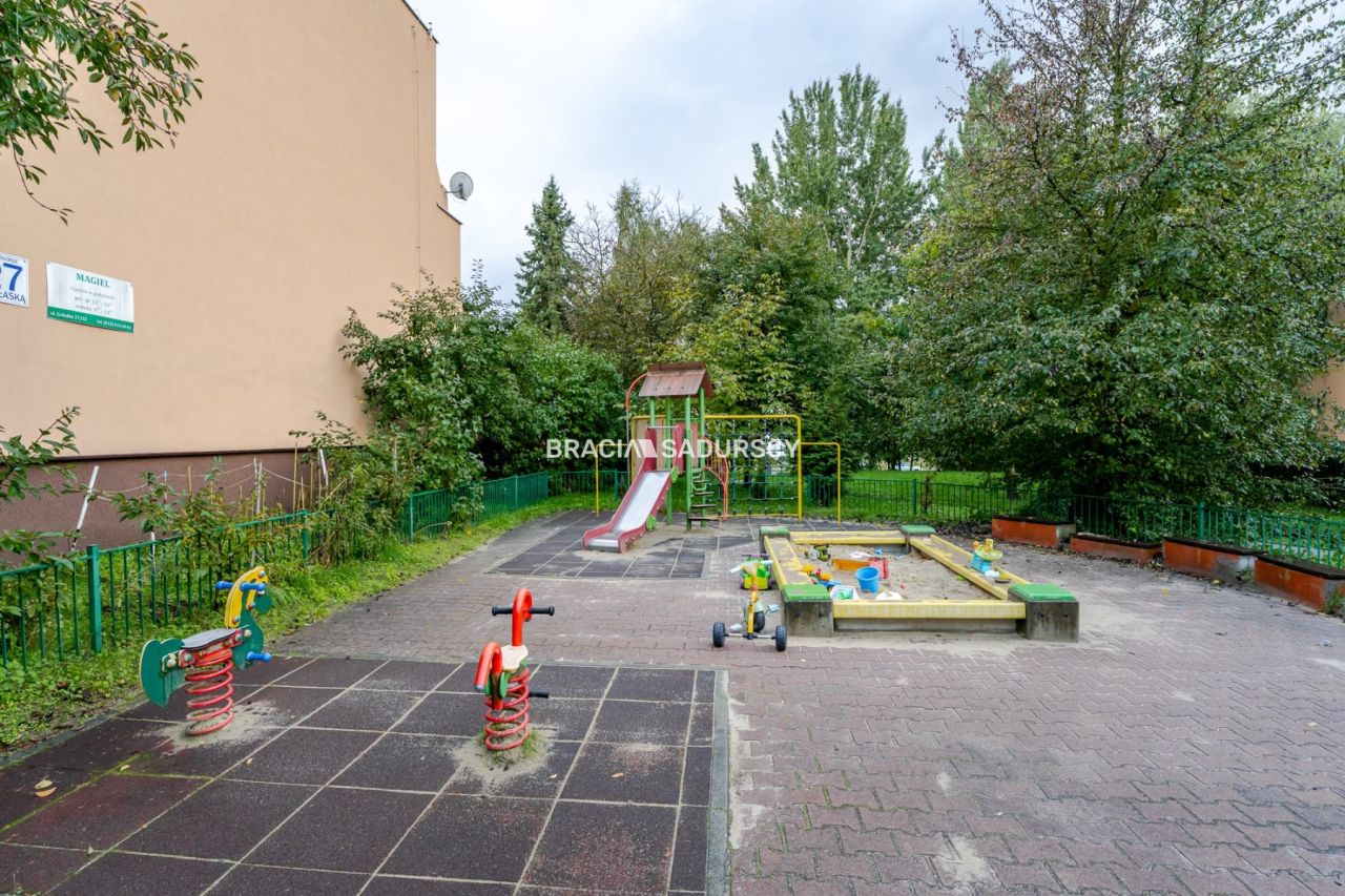 Mieszkanie 3-pokojowe Kraków, ul. Gołaśka. Zdjęcie 16