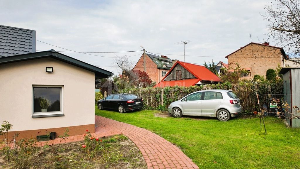 dom wolnostojący, 2 pokoje Kielce Baranówek. Zdjęcie 16