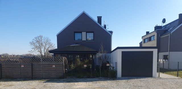 bliźniak, 4 pokoje Kryniczno, ul. Wiosenna. Zdjęcie 1