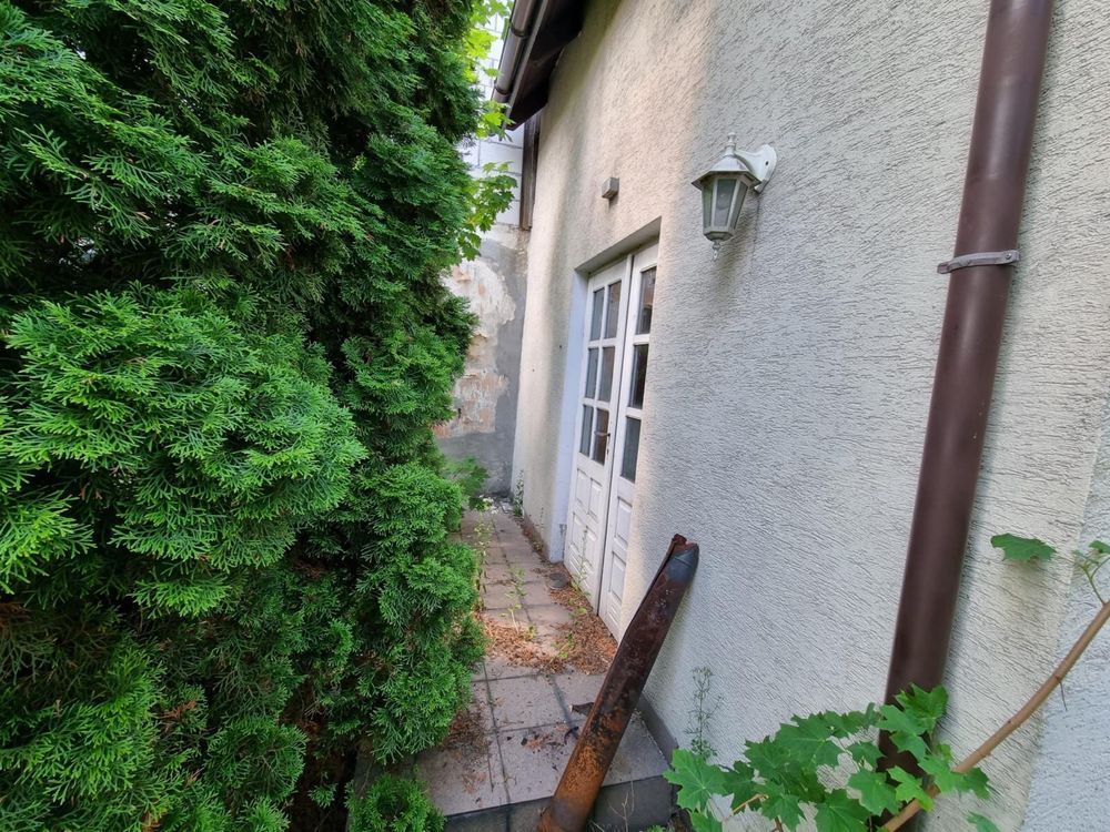 dom wolnostojący Biała Rawska, pl. Kościelny. Zdjęcie 2