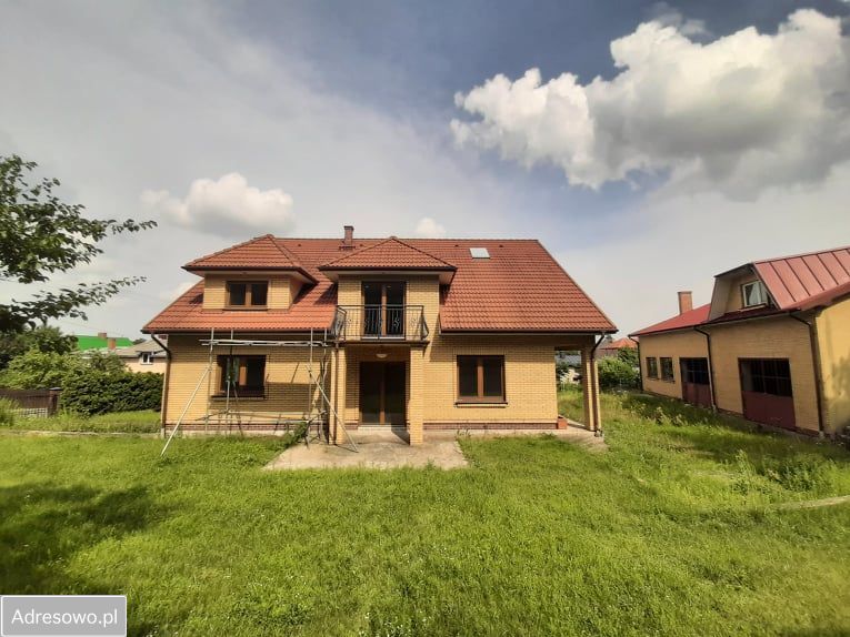 dom wolnostojący, 8 pokoi Suwałki