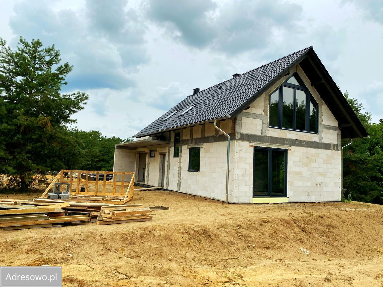 dom wolnostojący, 5 pokoi Letnica. Zdjęcie 2