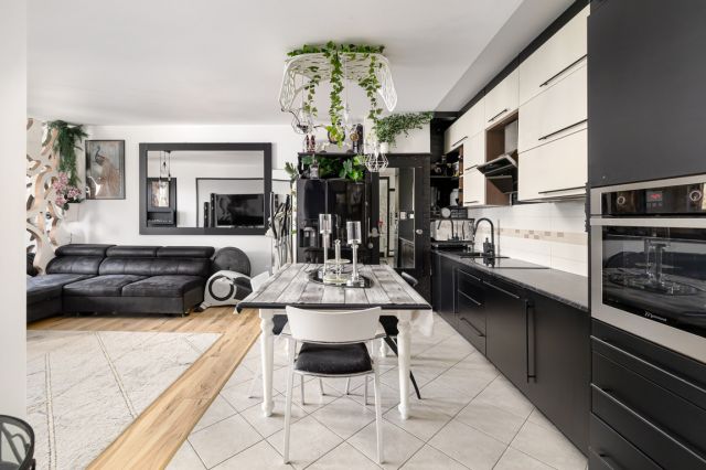 Mieszkanie 3-pokojowe Piaseczno, ul. Dworcowa. Zdjęcie 1