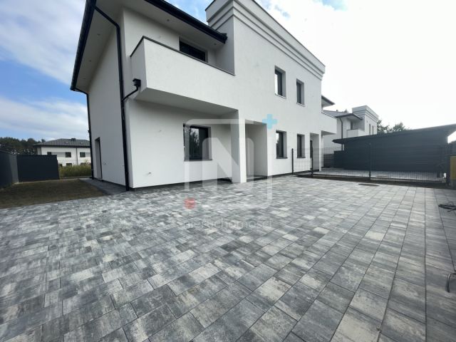 bliźniak, 5 pokoi Łomianki. Zdjęcie 8