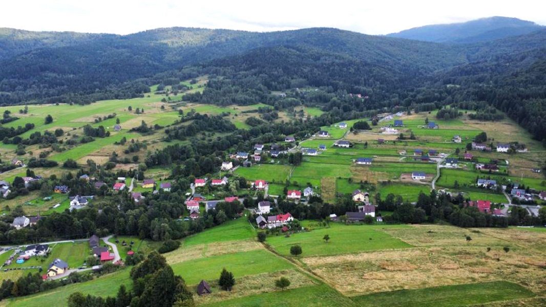 dom wolnostojący, 3 pokoje Lachowice. Zdjęcie 4