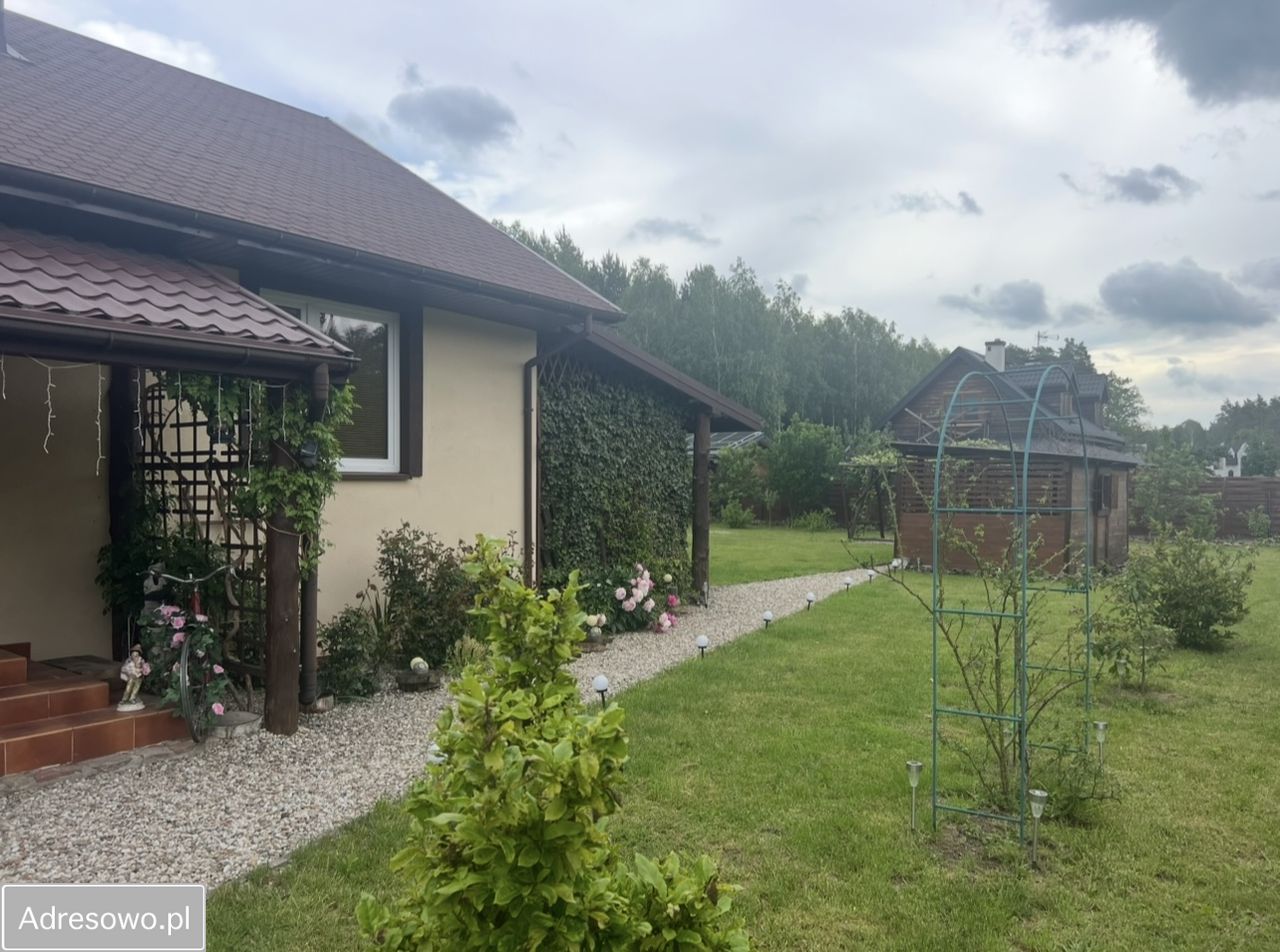 dom wolnostojący, 3 pokoje Grabie. Zdjęcie 9