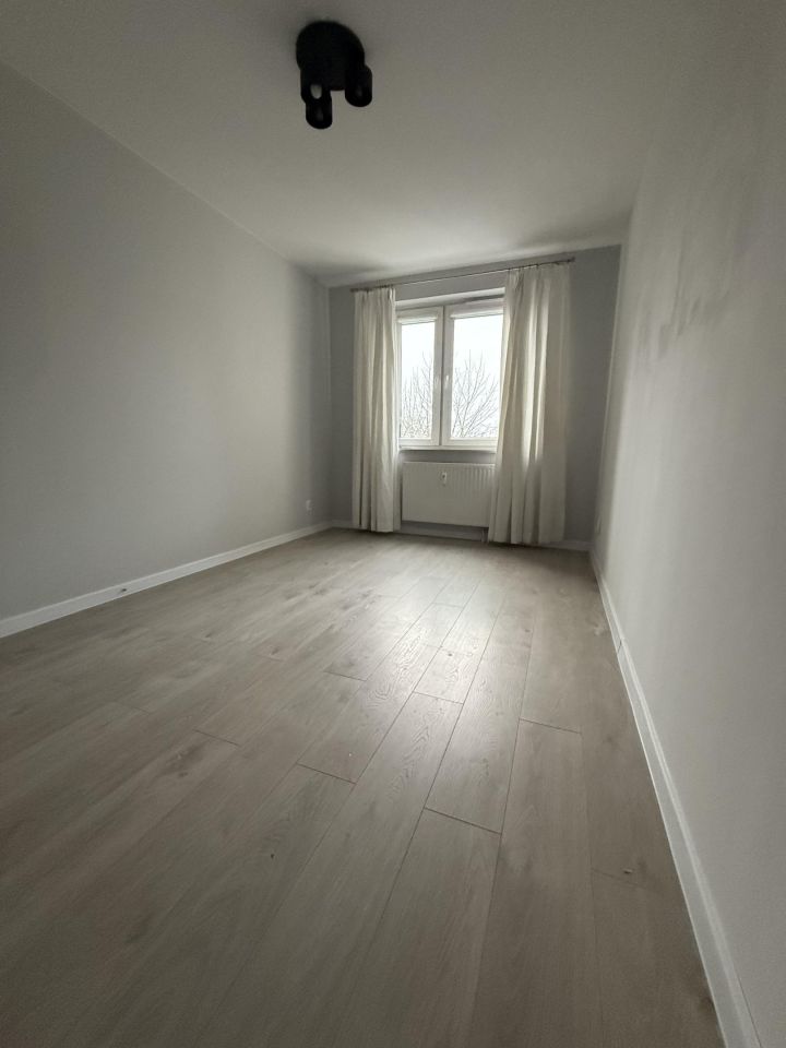 Mieszkanie 3-pokojowe Kielce Podkarczówka, ul. Hugona Kołłątaja. Zdjęcie 8