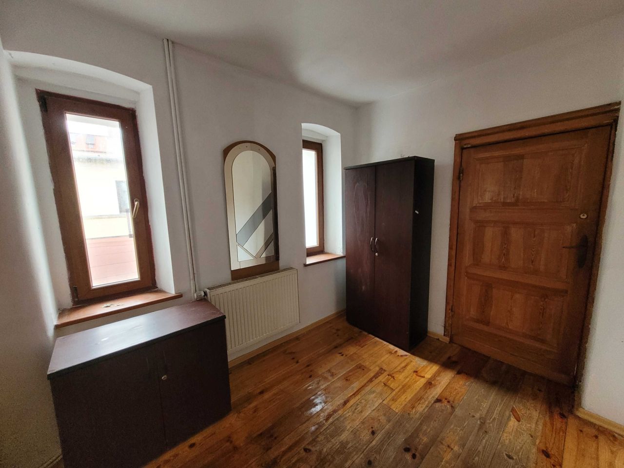 Mieszkanie 4-pokojowe Wałbrzych Śródmieście. Zdjęcie 2