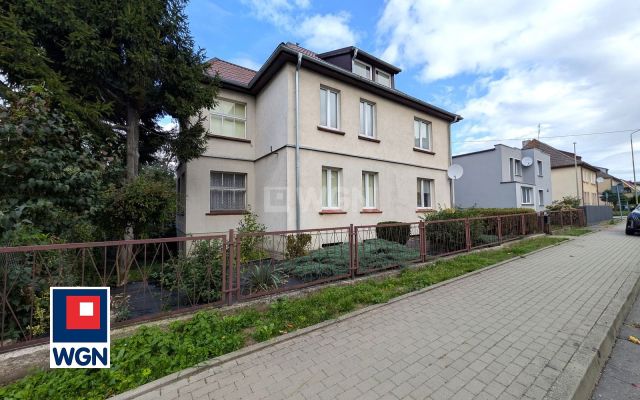 Mieszkanie 5-pokojowe Trzebiatów Centrum, ul. Adama Mickiewicza. Zdjęcie 3