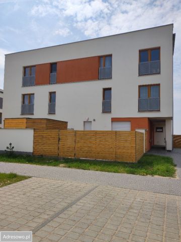 Mieszkanie 3-pokojowe Dopiewiec, ul. Polarna. Zdjęcie 1