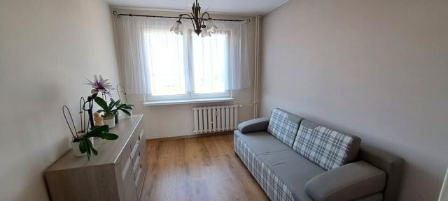 Mieszkanie 3-pokojowe Kalisz, ul. Podmiejska. Zdjęcie 1