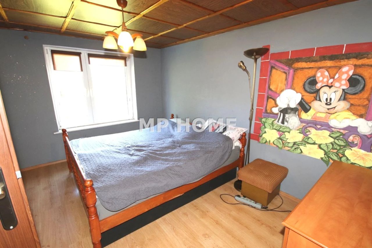 dom wolnostojący, 5 pokoi Bronów. Zdjęcie 16