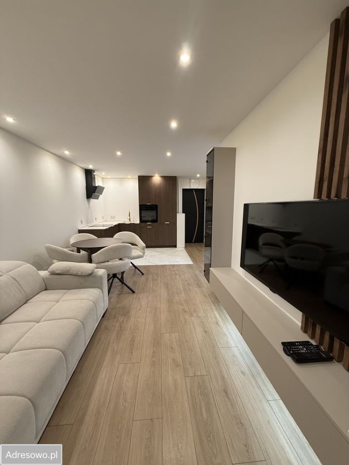 Mieszkanie 2-pokojowe Lubsko, ul. Cypriana Norwida. Zdjęcie 1