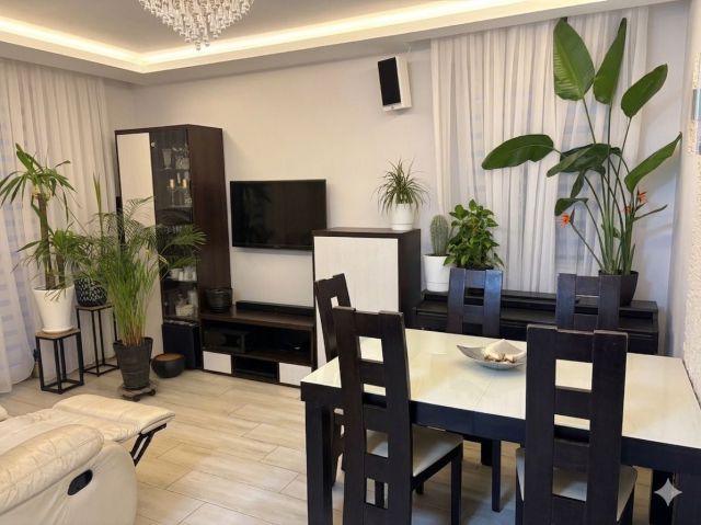 Mieszkanie 4-pokojowe Grójec, ul. Jana Kochanowskiego. Zdjęcie 1