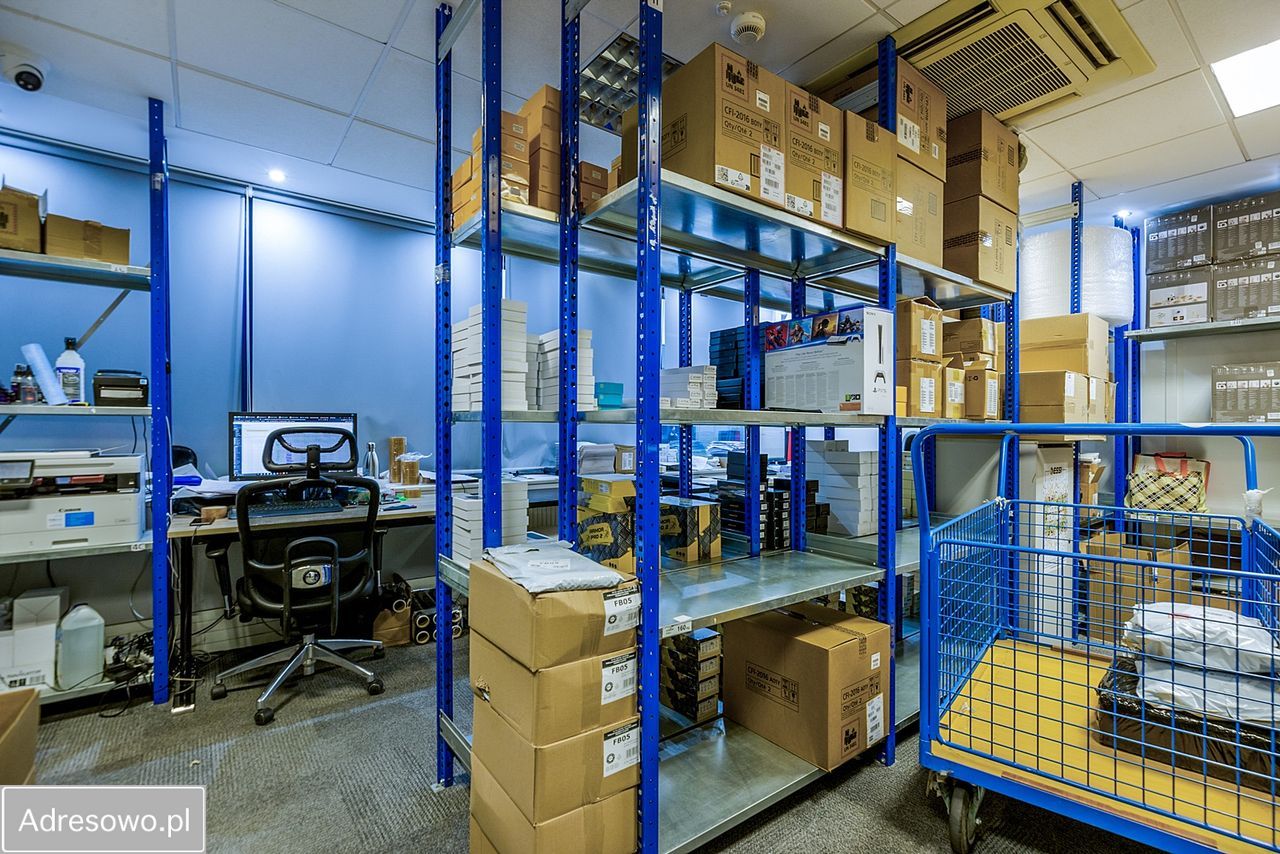 Biuro Warszawa Włochy, ul. Muszkieterów. Zdjęcie 18