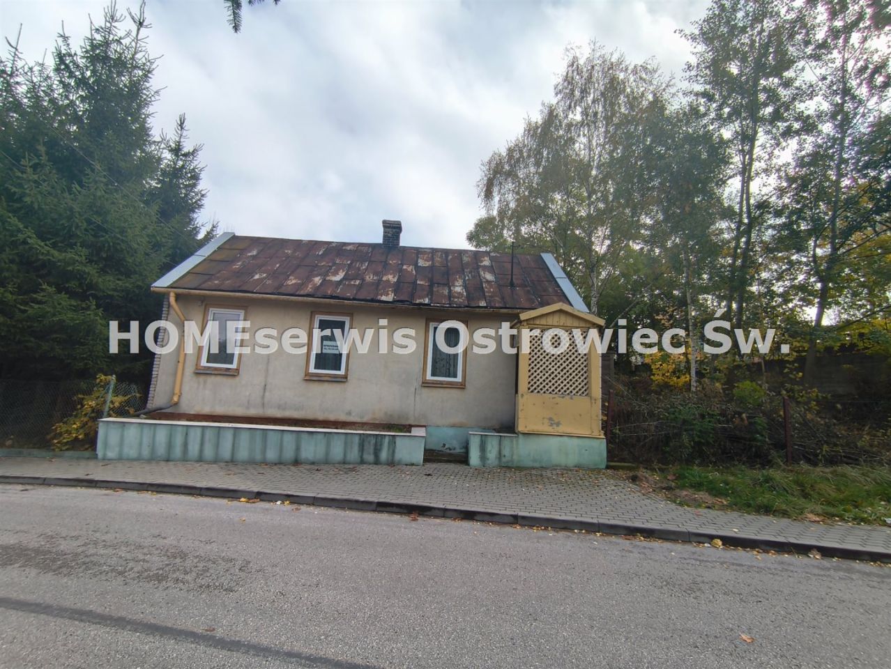 dom wolnostojący, 1 pokój Opatów, ul. Cmentarna. Zdjęcie 2