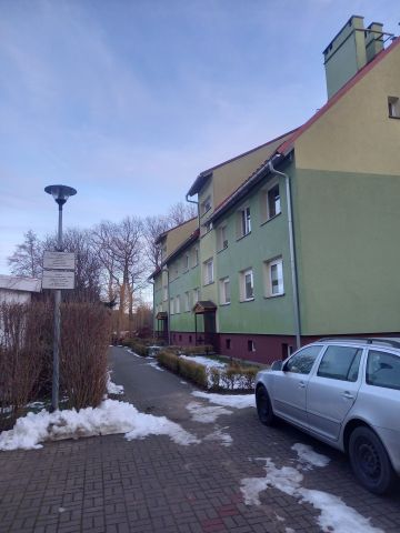 Mieszkanie 3-pokojowe Zaręba. Zdjęcie 1