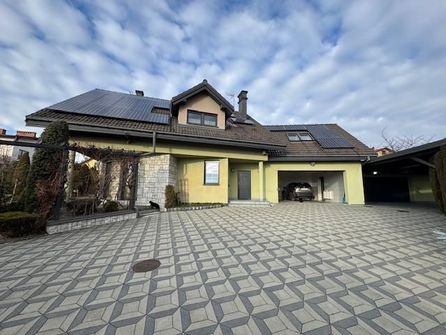 dom wolnostojący, 4 pokoje Bielsko-Biała Lipnik, Władysława Kiernika. Zdjęcie 219