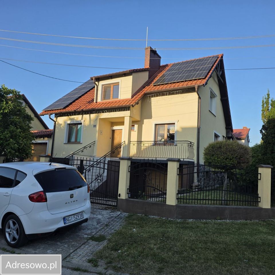 dom wolnostojący, 5 pokoi Giżycko, ul. Słoneczna. Zdjęcie 1