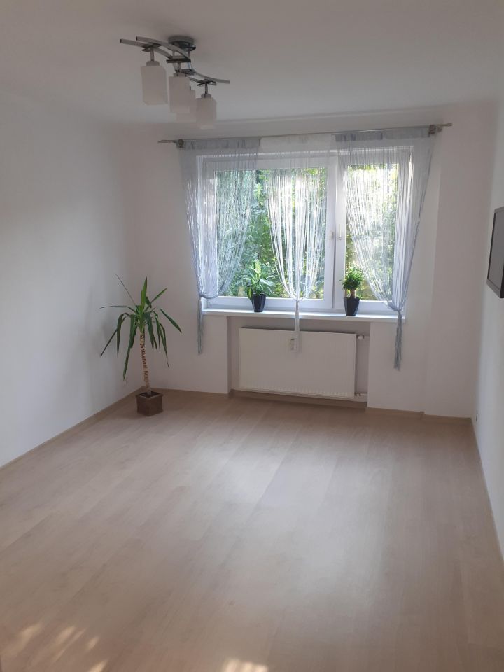 Mieszkanie 3-pokojowe Zabrze Centrum, ul. Stanisława Żółkiewskiego. Zdjęcie 6