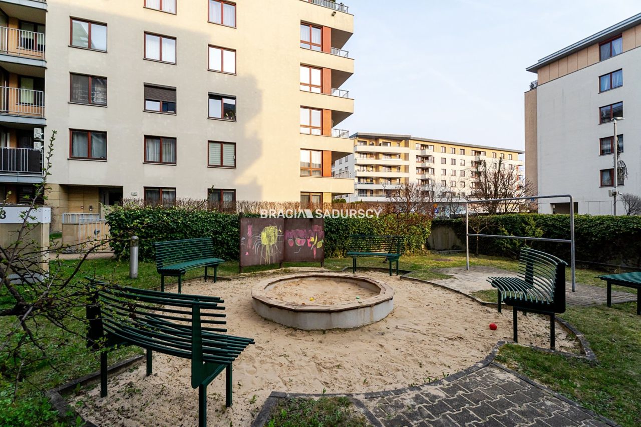 Mieszkanie 3-pokojowe Kraków Dębniki, ul. Czerwone Maki. Zdjęcie 13