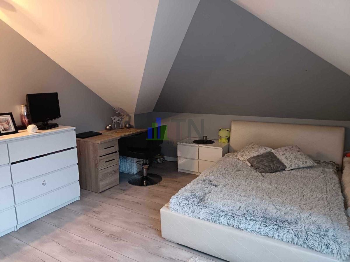 dom wolnostojący, 5 pokoi Chrząstawa Mała. Zdjęcie 10