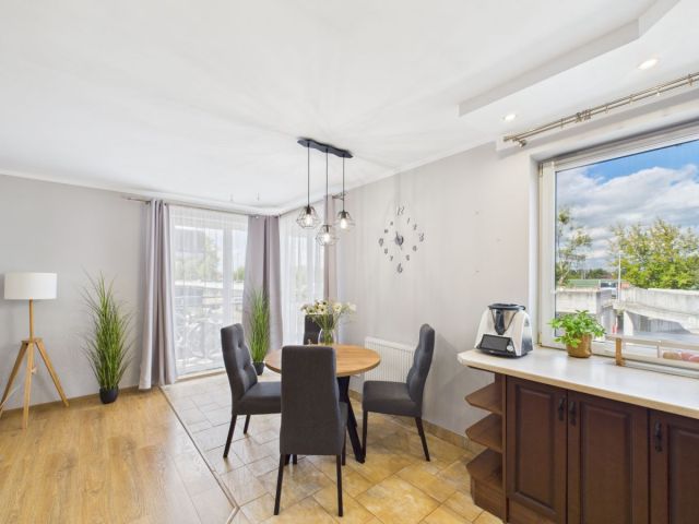 Mieszkanie 3-pokojowe Brwinów, ul. Sportowa. Zdjęcie 2