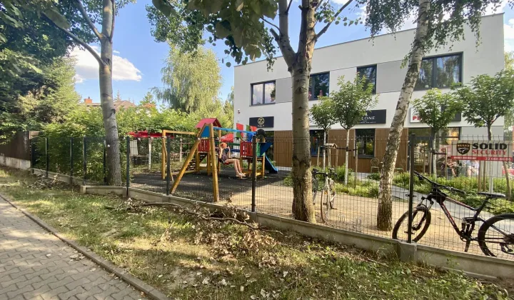 Lokal Józefosław, Urocza