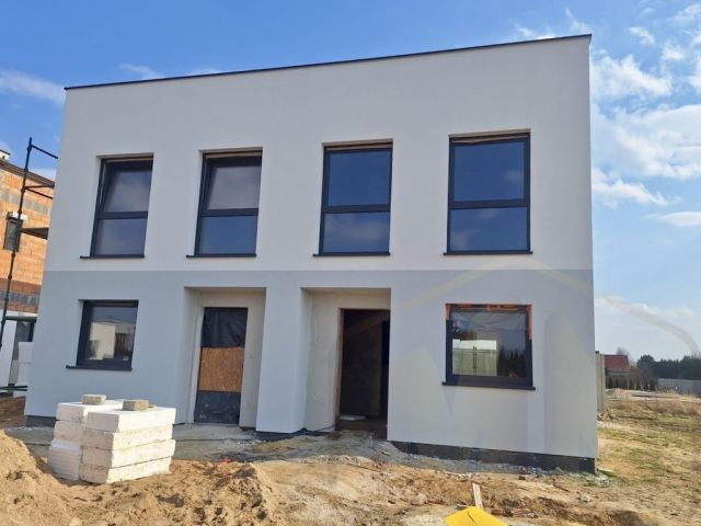 bliźniak, 4 pokoje Wilkowice. Zdjęcie 1