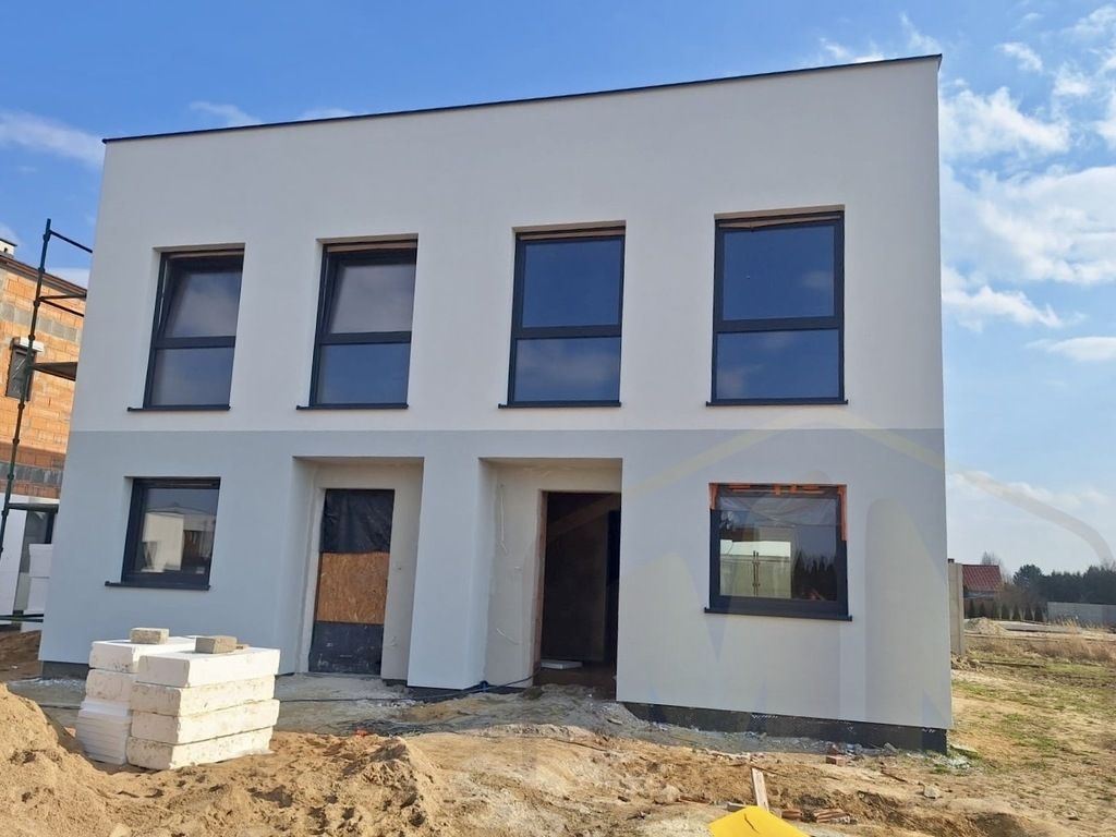 bliźniak, 4 pokoje Wilkowice. Zdjęcie 1