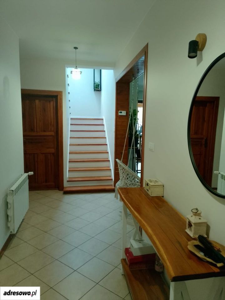 dom wolnostojący, 6 pokoi Karniowice. Zdjęcie 15