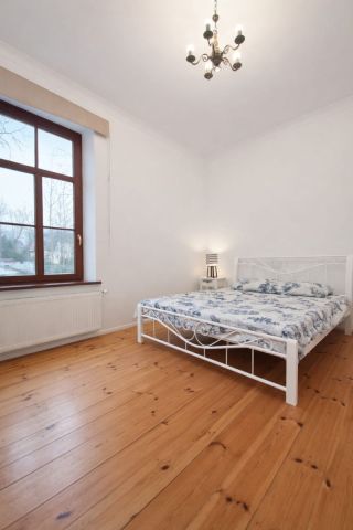 Mieszkanie 3-pokojowe Jelenia Góra Centrum, ul. Teatralna. Zdjęcie 1