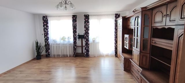 Mieszkanie 2-pokojowe Jelenia Góra Zabobrze, ul. Jana Kiepury. Zdjęcie 3